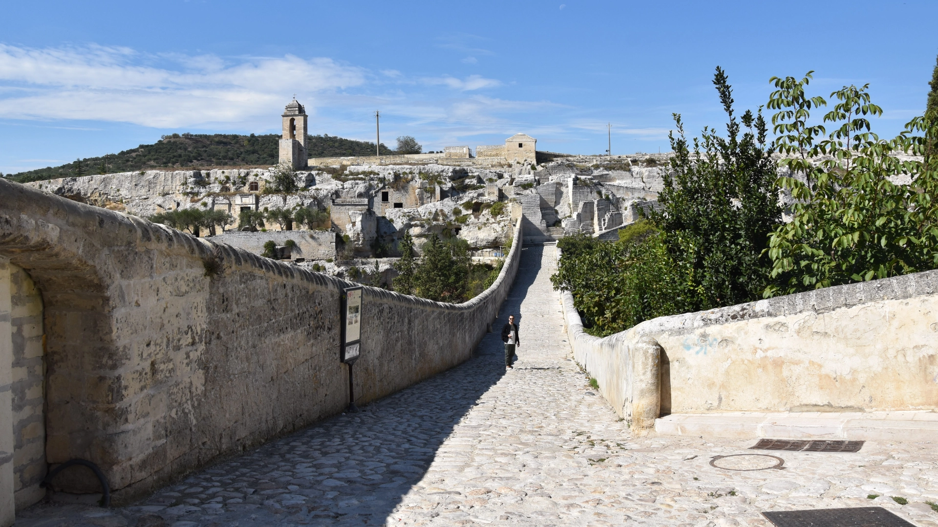 Il paesaggio e le architetture in pietra di Gravina in Puglia